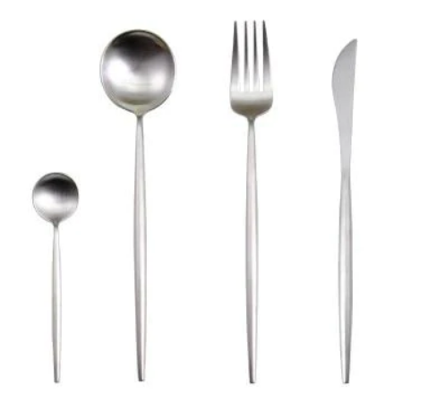 24-Piece Cutlery Set – Chic Finish for Refined Table
