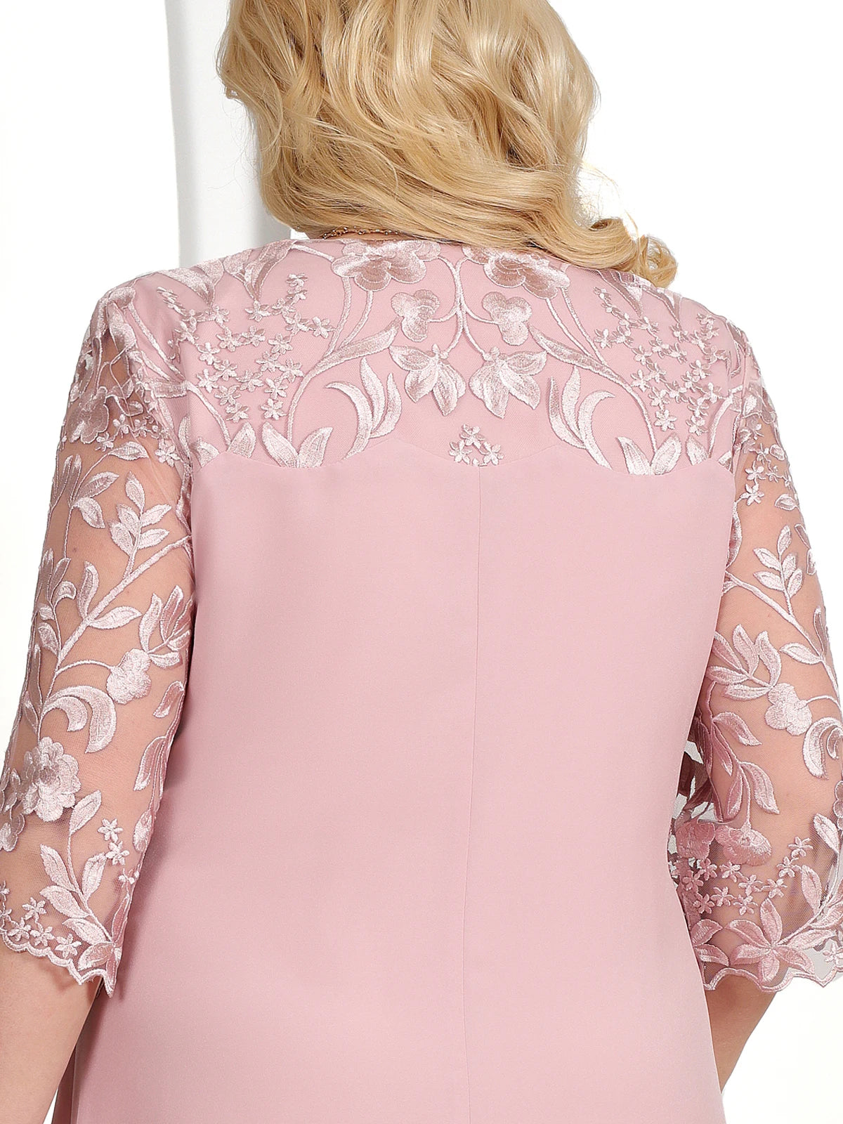 Elodie | Abito Elegante Taglie Forti – Ricamo Curato e Silhouette Sublimata