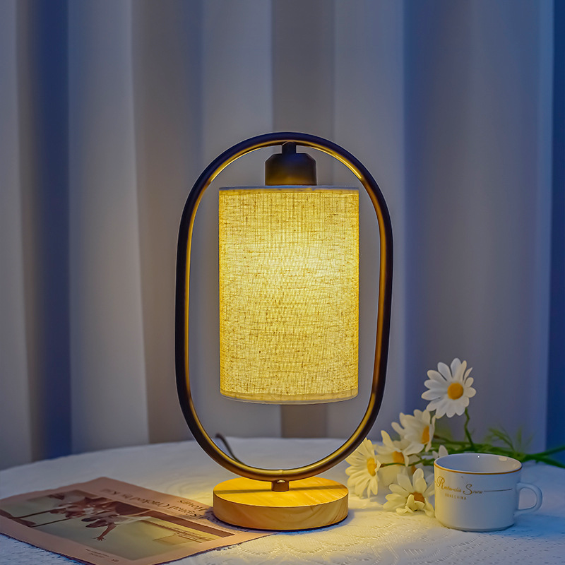 LED Bordlampe — Vintage Elegance