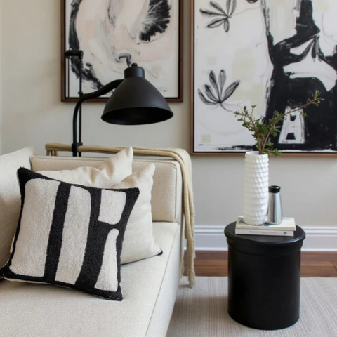 Dekoratives Kissen mit Zebramuster – Wilde und elegante Note