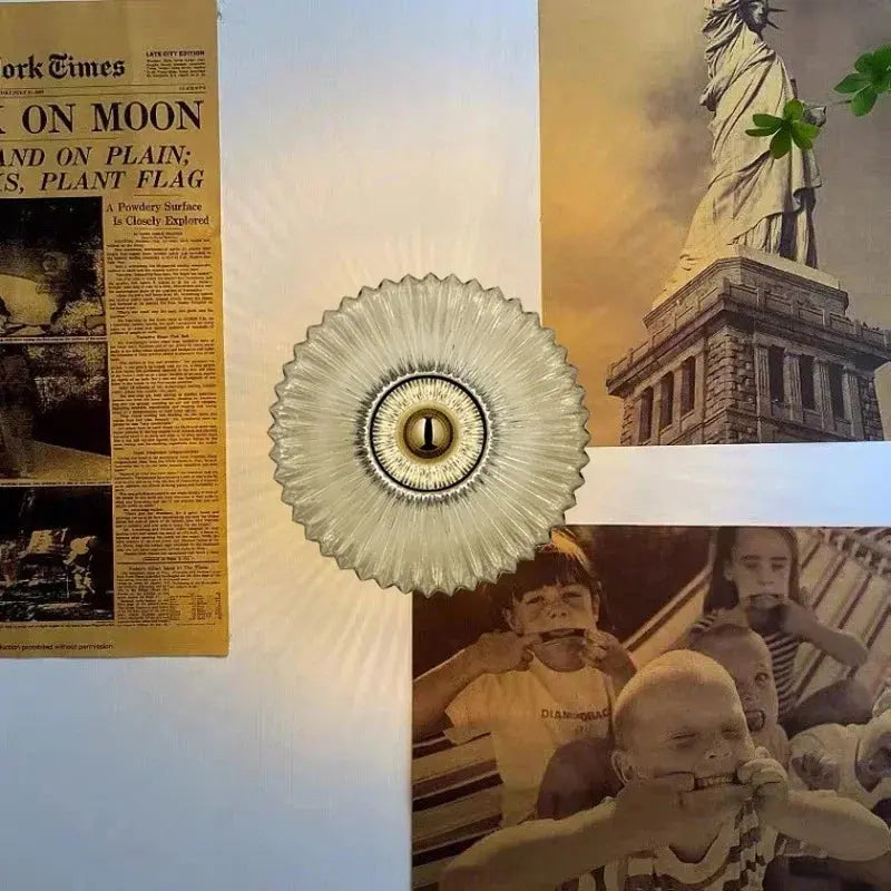 Κομψός Τοίχος Φωτισμού – Ατμόσφαιρα Λαμπερή και Εκλεπτυσμένη