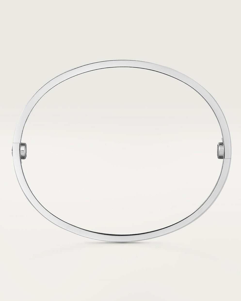 Pulsera rígida – Acabado Plateado y estilo refinado