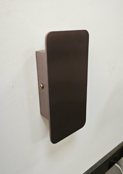 Nástěnné LED svítidlo minimalistické – subtilní světlo a moderní linie 