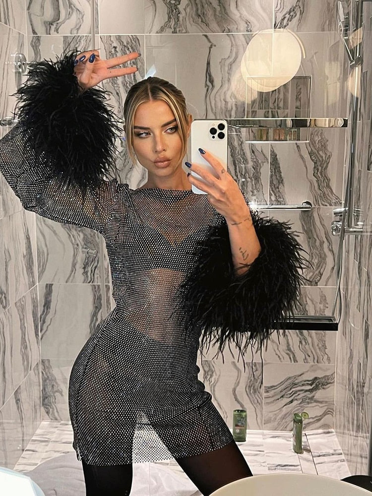 Kjole for kvelden – Glitrende og feminin 