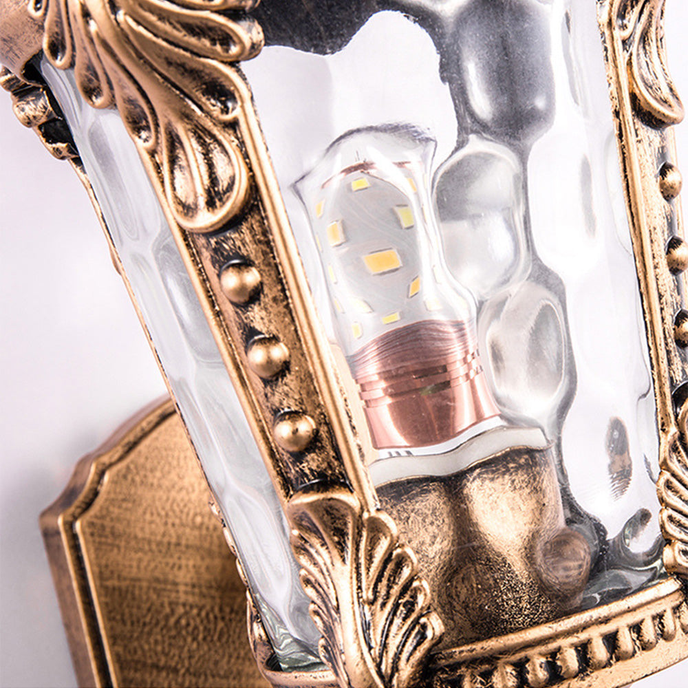 Vintage Seinävalaisin Lasista – Retrotyyli ja Ulkokäyttöön Sopiva 