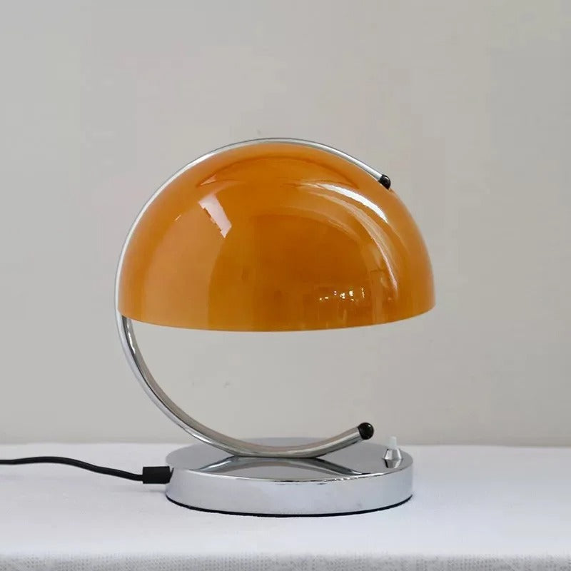 Skandinavisk Bordlampe i Glass – Eleganse og Modernitet 