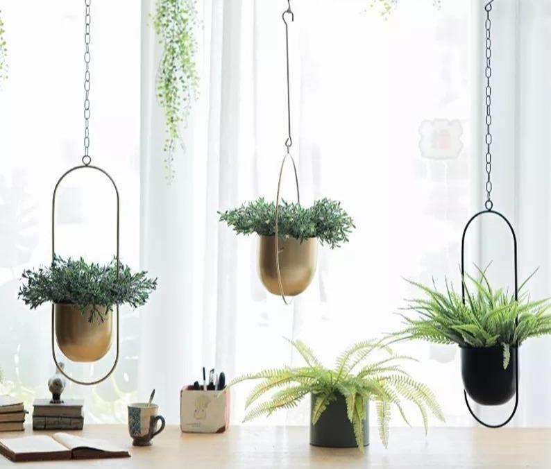Vegghengte Oppheng – Industriell Og Moderne Eleganse 
