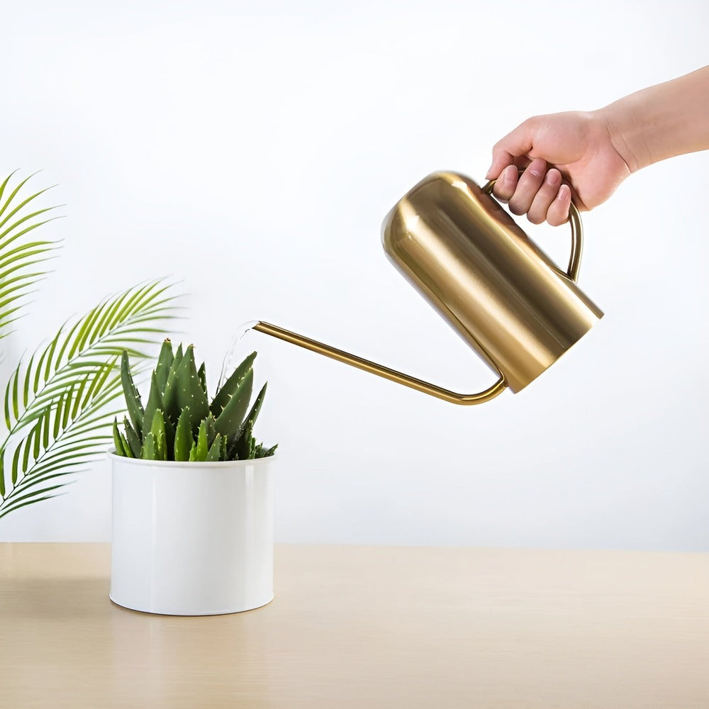 Regador de bico longo de 1,5 litros - Capacidade prática e rega delicada