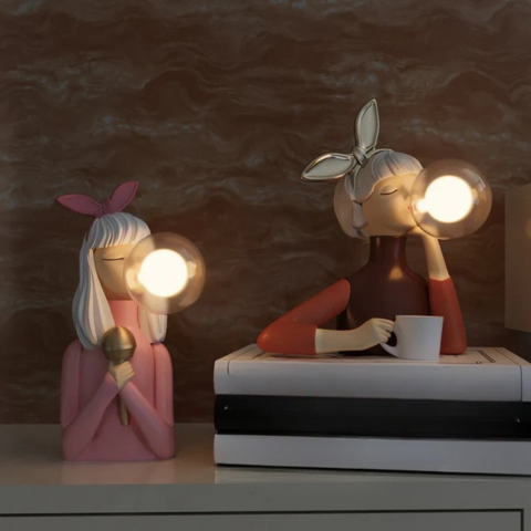 Lampada da Tavolo Artigianale – Design Unico e Finitura Curata 