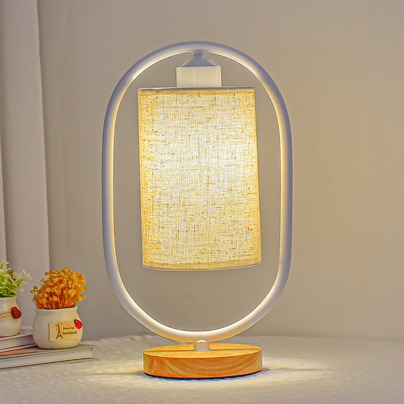 Lámpara de Mesa LED — Elegancia Vintage 