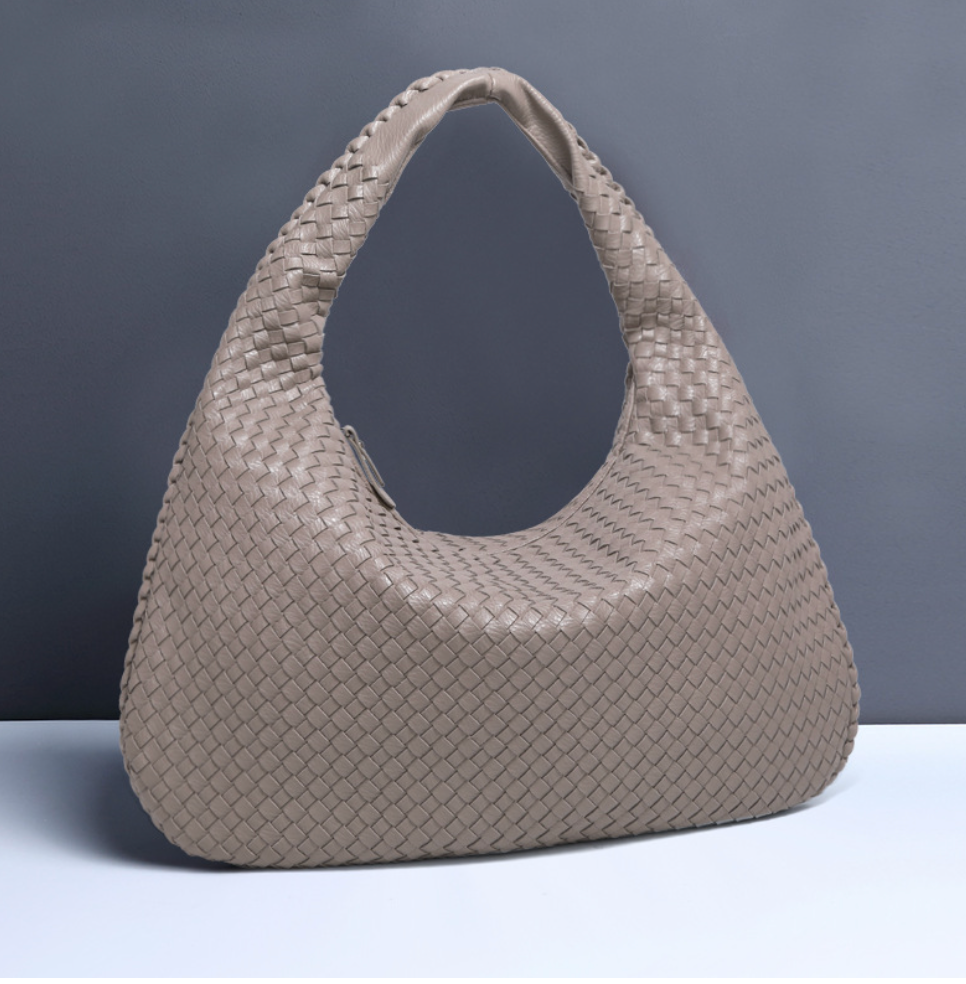 Josiane | Bolsa de Mano Trenzada – Elegancia Artesanal y Encanto Atemporal 